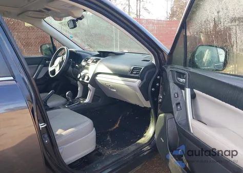 2015 Subaru Forester 2.5I Touring из США, поврежденный, VIN JF2SJAWC1FH493597